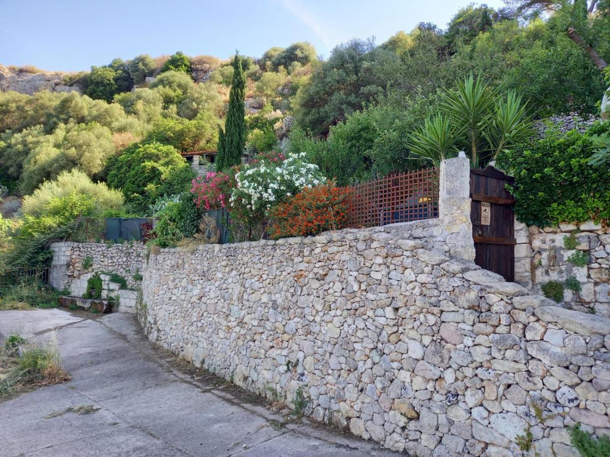 Vistalago Garden Doria Monteleone Rocca Doria Zewnętrze zdjęcie